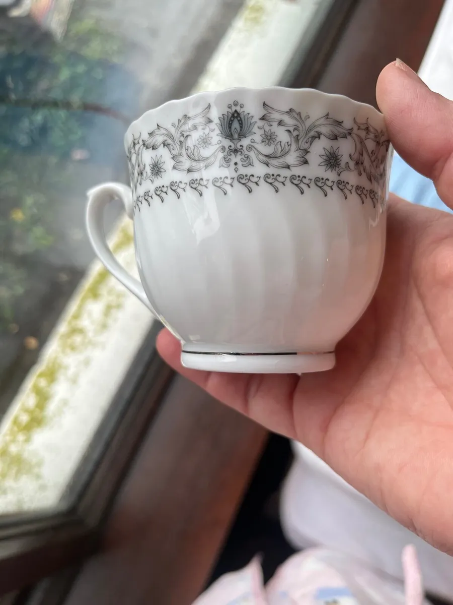 China set - Image 3