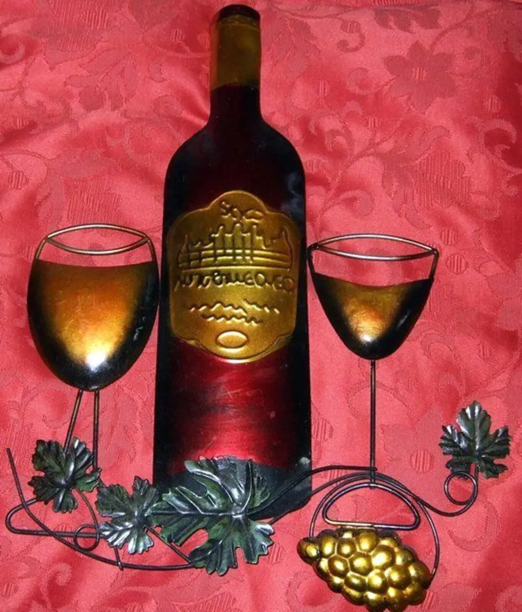 Vintage 3D Metal Wine Wall Art-Pristine - Image 3