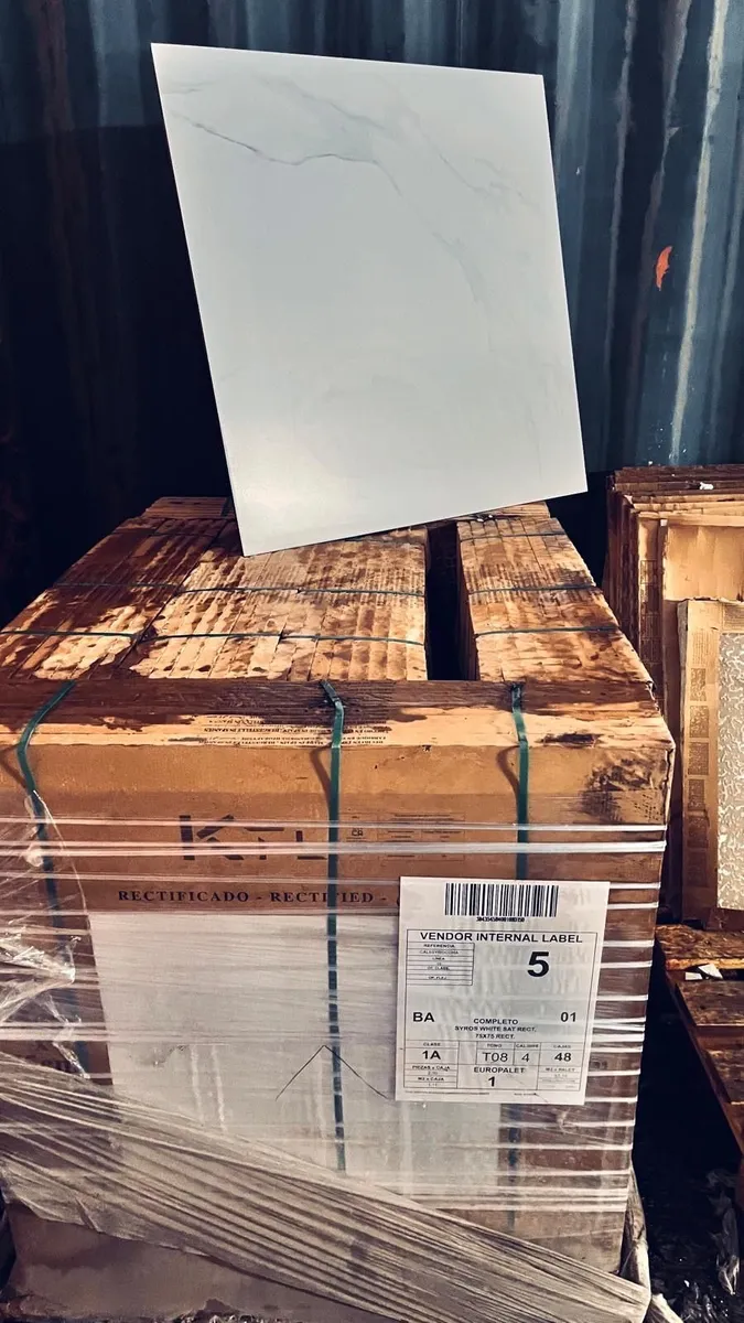 11.00 Sq Metres Spanish Porcelain Tiles €60 - Image 3