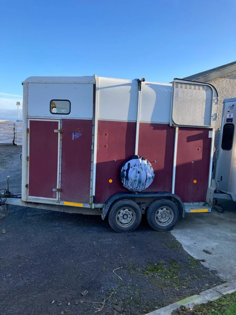 I for Williams HB510 horsebox - Image 1