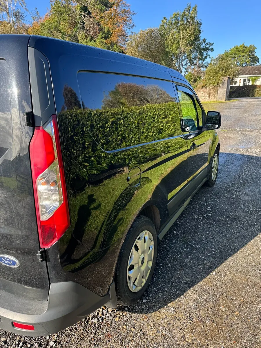 Ford Transit Connect - Image 2