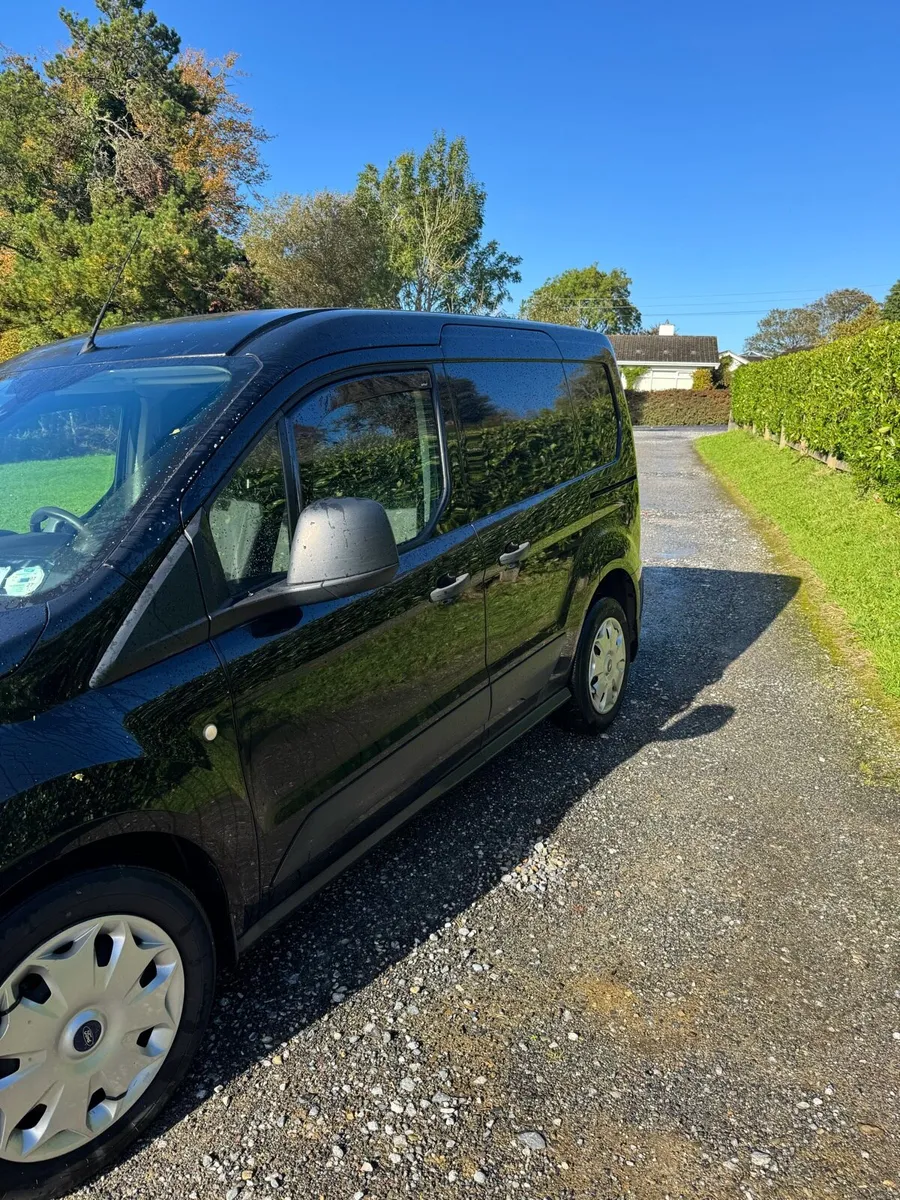 Ford Transit Connect - Image 3
