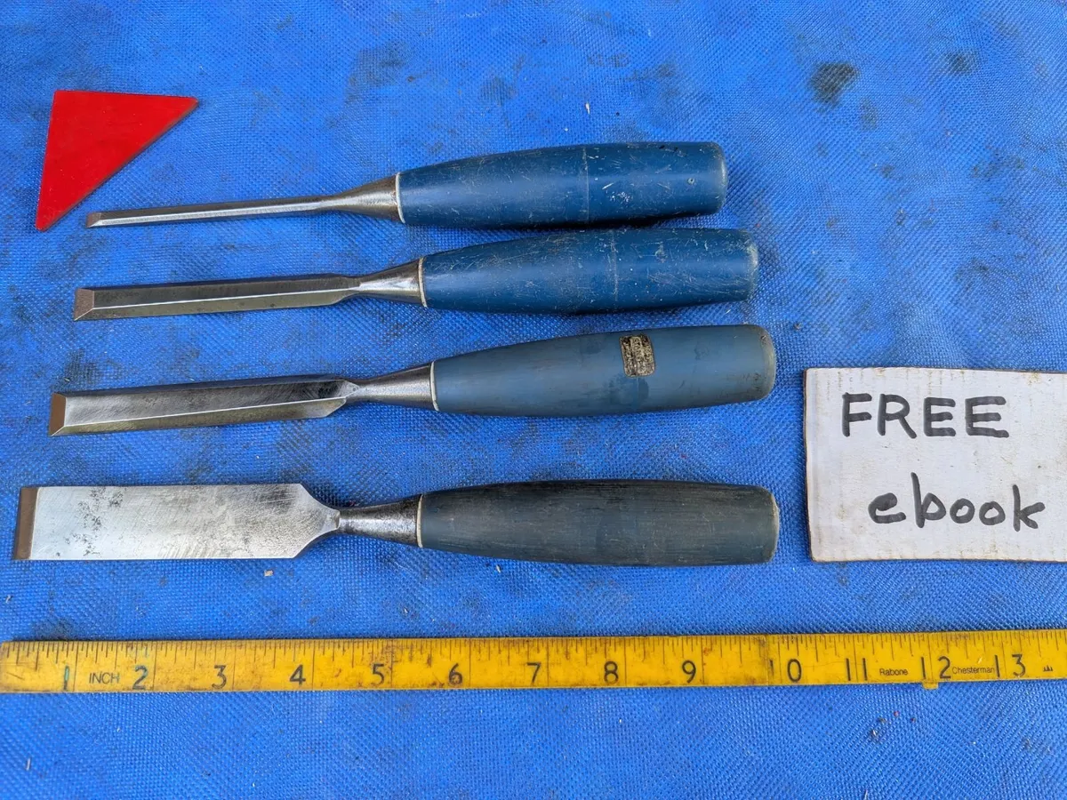 4 Stanley Chisels - Image 1