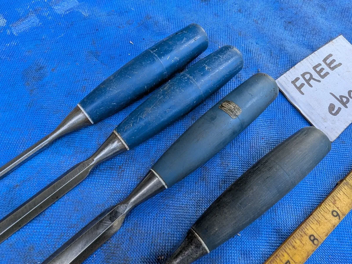 4 Stanley Chisels - Image 3