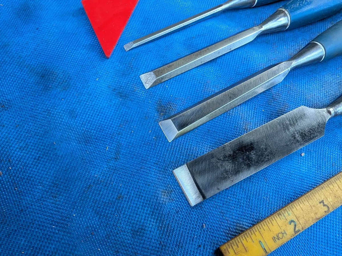 4 Stanley Chisels - Image 4