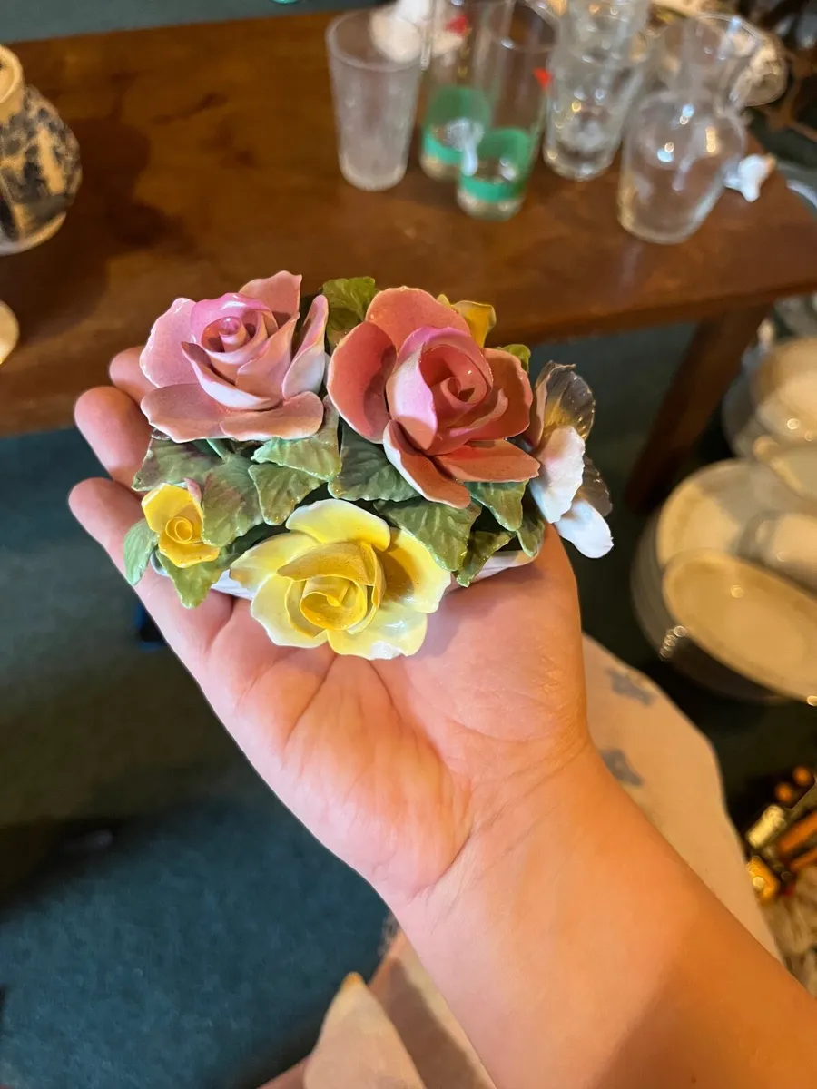Fine bone china decor - Image 3