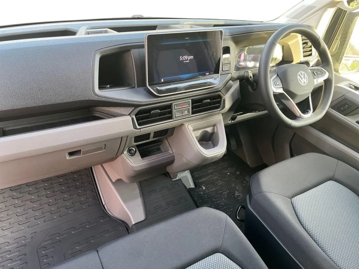 Volkswagen Crafter Highline MWB 140hp Auto (price - Image 2