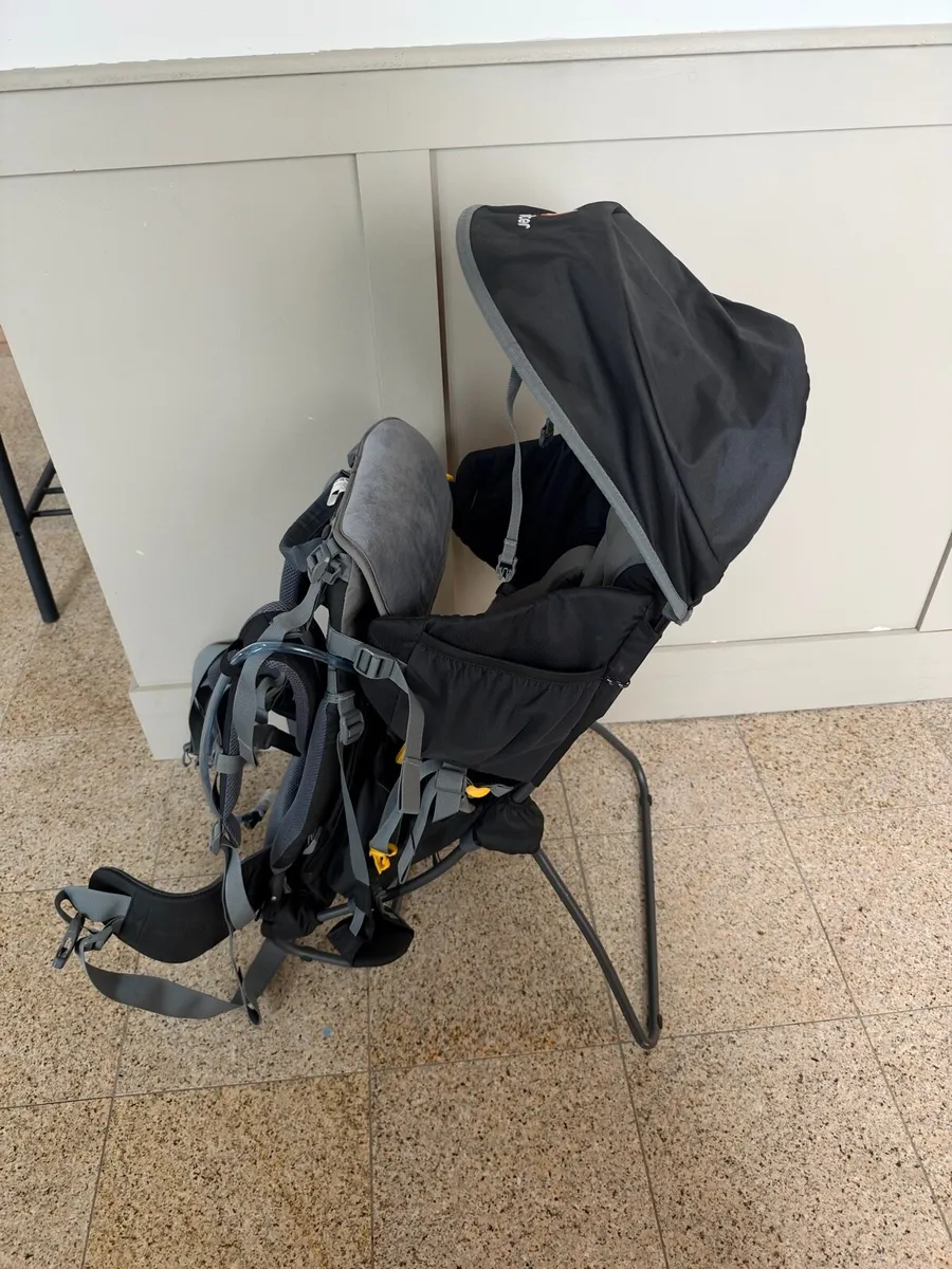 Decathlon child hiking carry backpack - Image 1