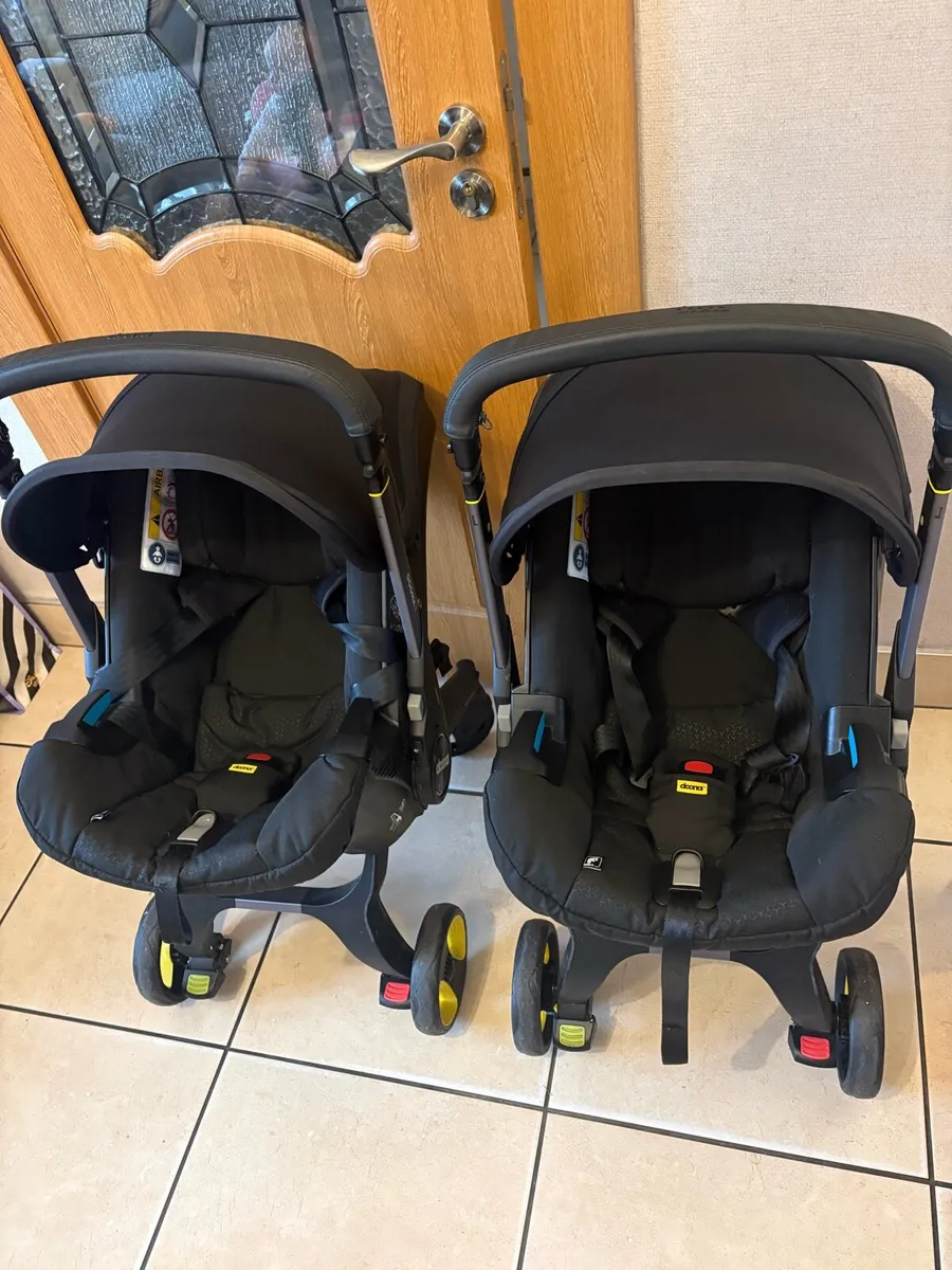 Doona I car seat & isofix - Image 1