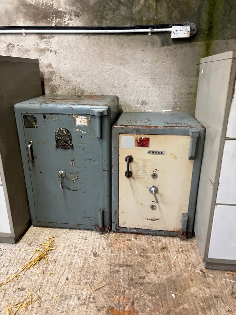 Security safes and fireproof filing cabinets - Image 3