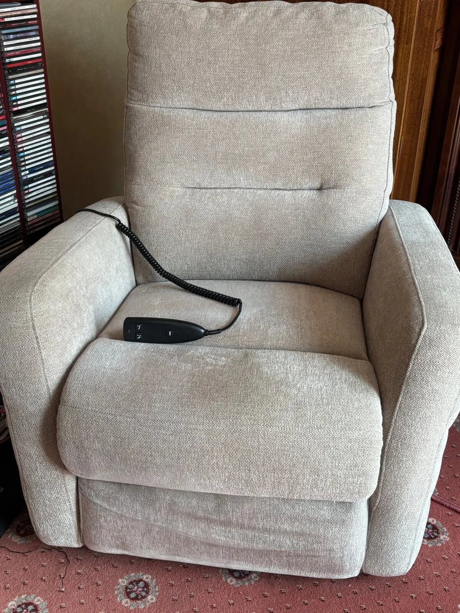 Electric Recliner chair - Image 1