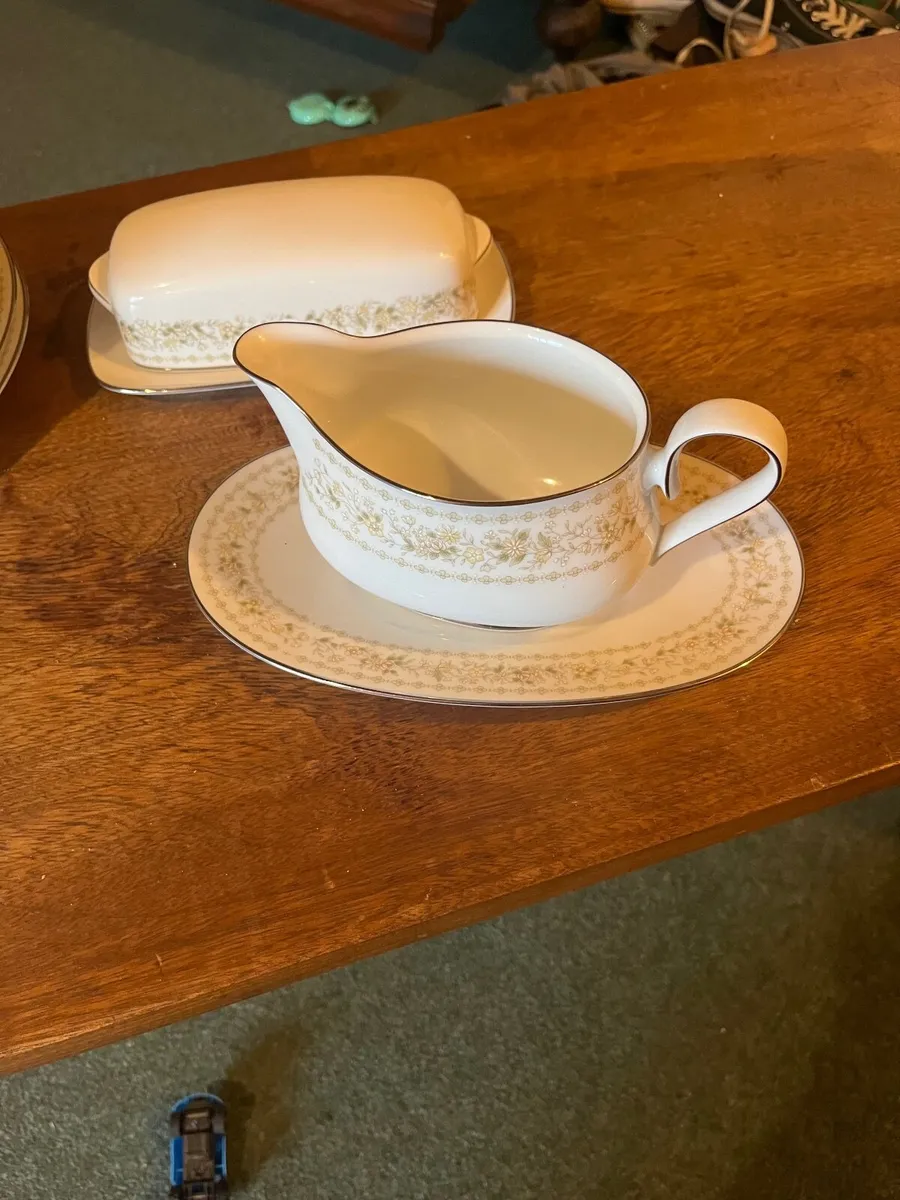 China set - Image 4