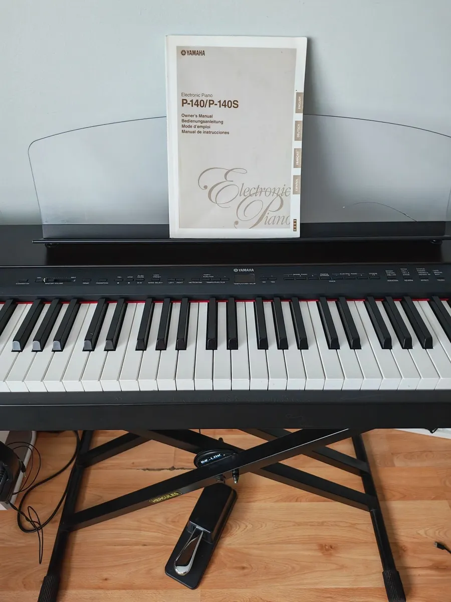 Digital  piano - Image 1