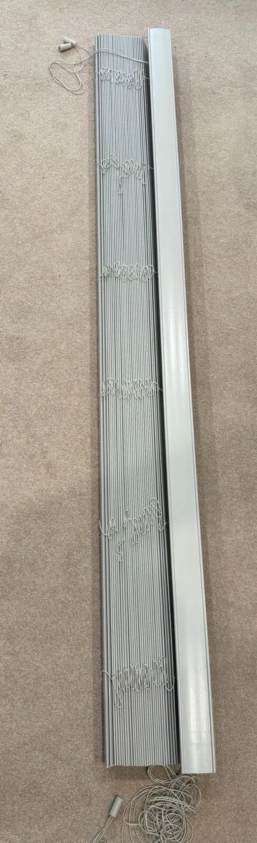 Grey Venetian Blind - Image 1