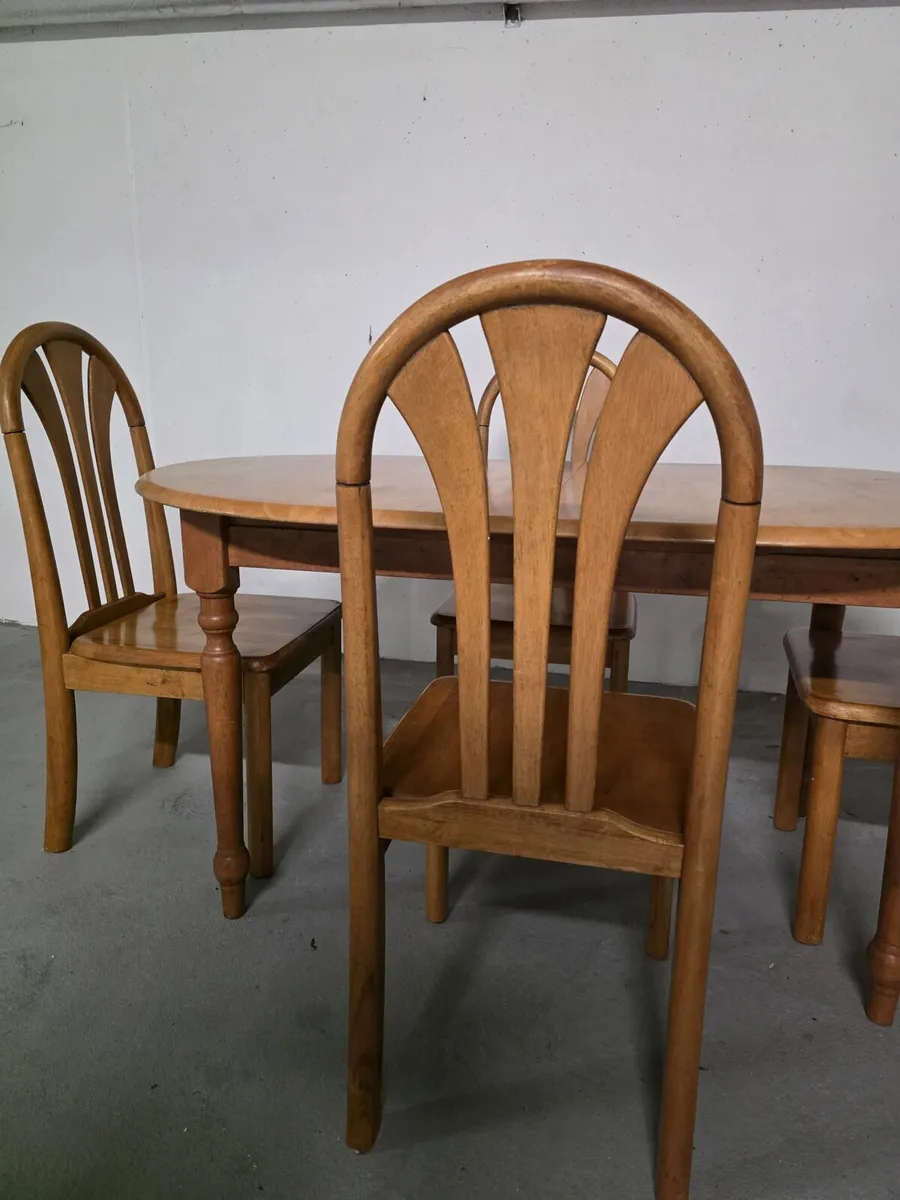 OAK dining table and 4 chairs - Image 2