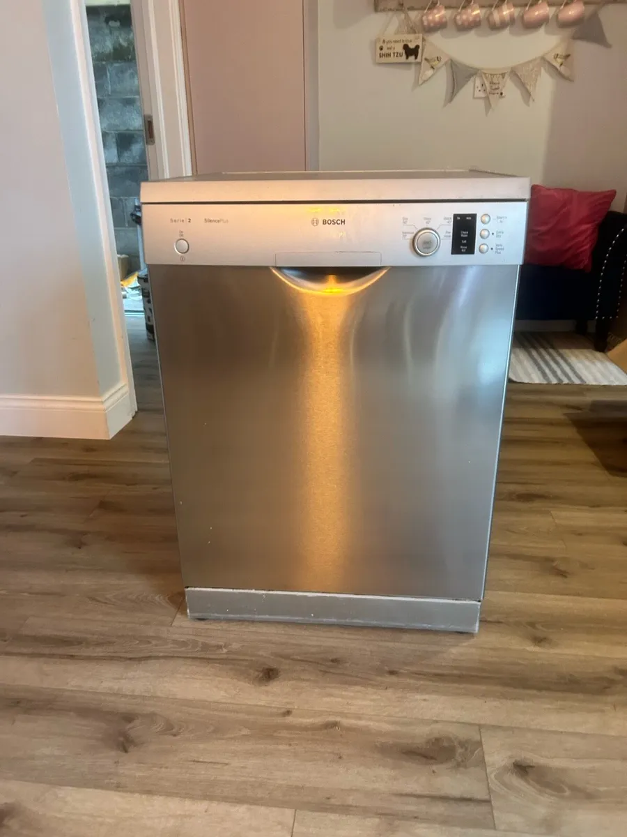 Bosh dishwasher - Image 1