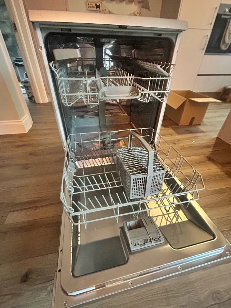 Bosh dishwasher - Image 4