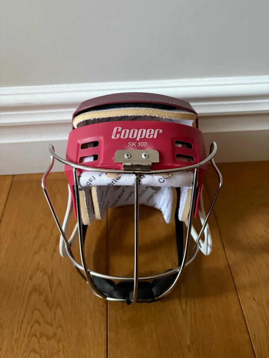 Cooper Sk100 Hurling Helmet - Image 1