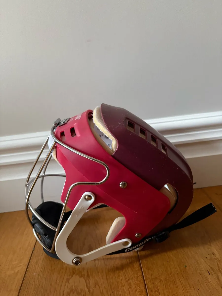 Cooper Sk100 Hurling Helmet - Image 3