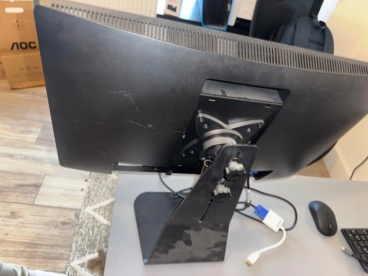 FREE HP Monitor – Collection Only - Image 2