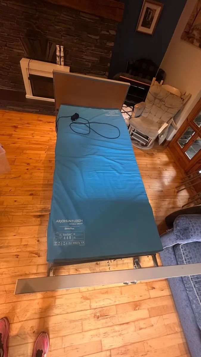 Hospital bed - Image 4