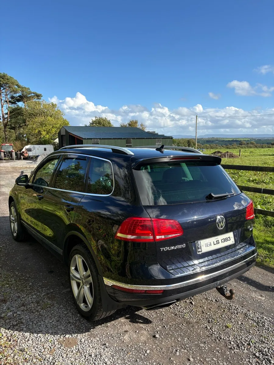 V6 Touareg 5 seater commercial - Image 2