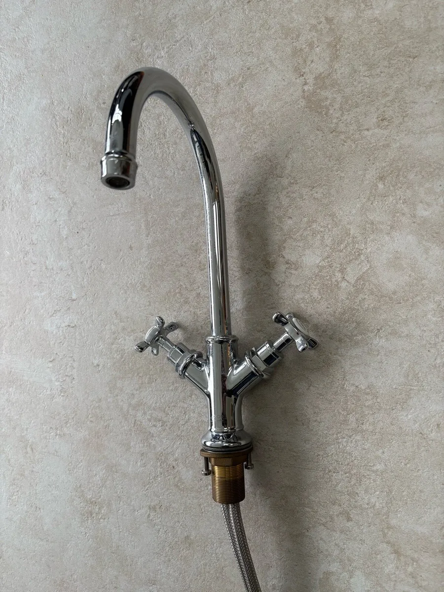 Hansgrohe Axor Montreux mixer tap - Image 1
