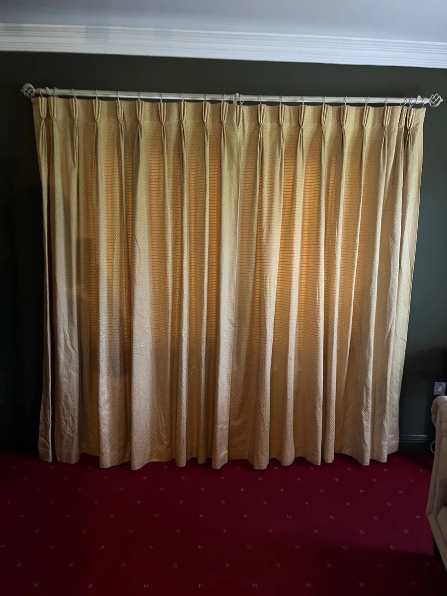 3  Sets Sitting Room Curtains - Image 1