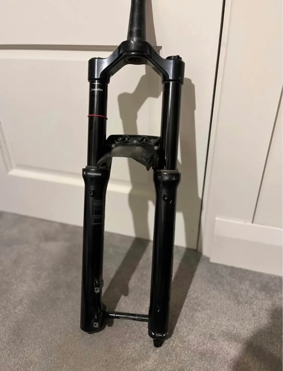 Rockshox zeb 170mm fork - Image 2