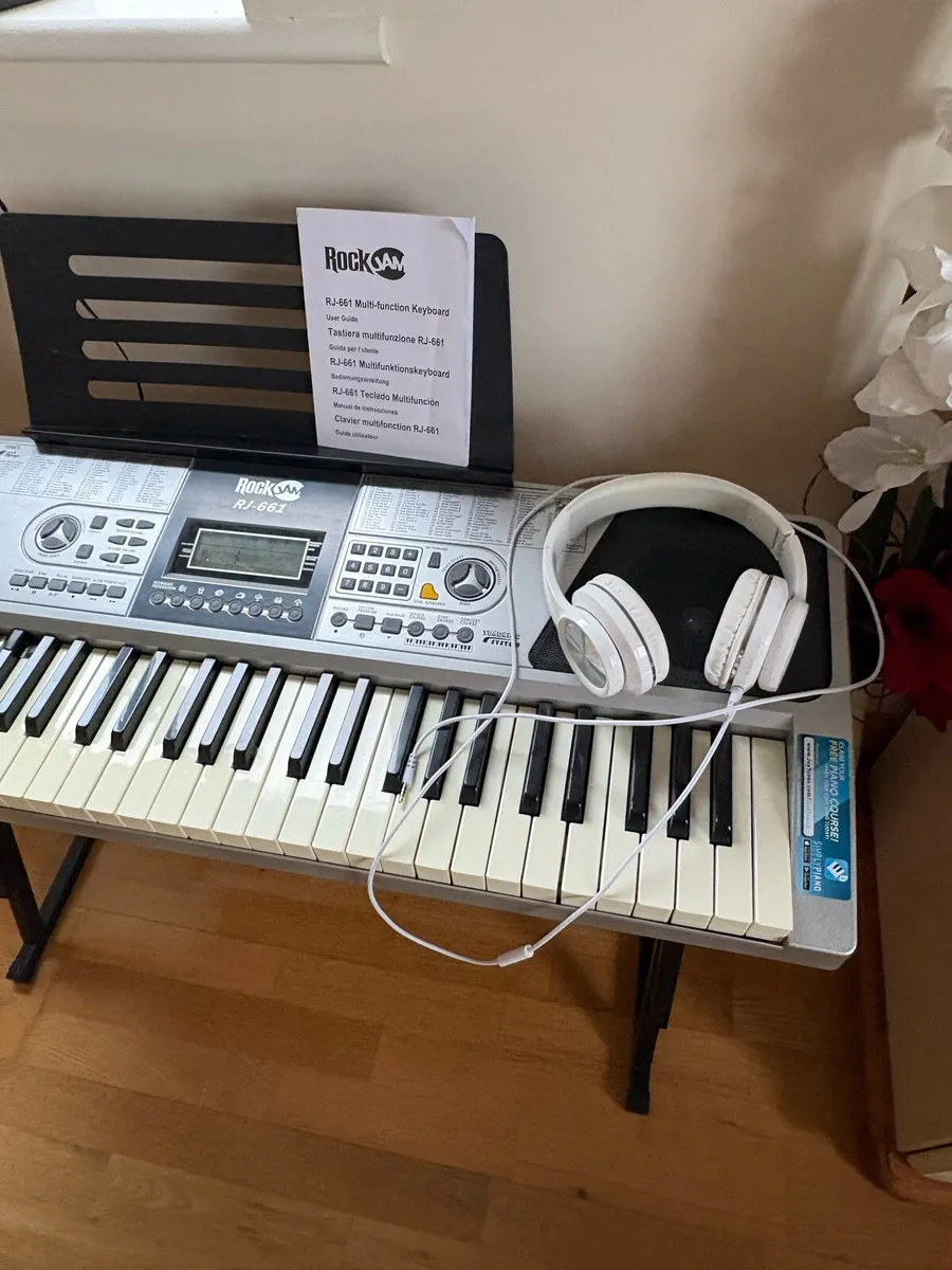 🎹 RockJam RJ-661 Electronic Keyboard - Image 1