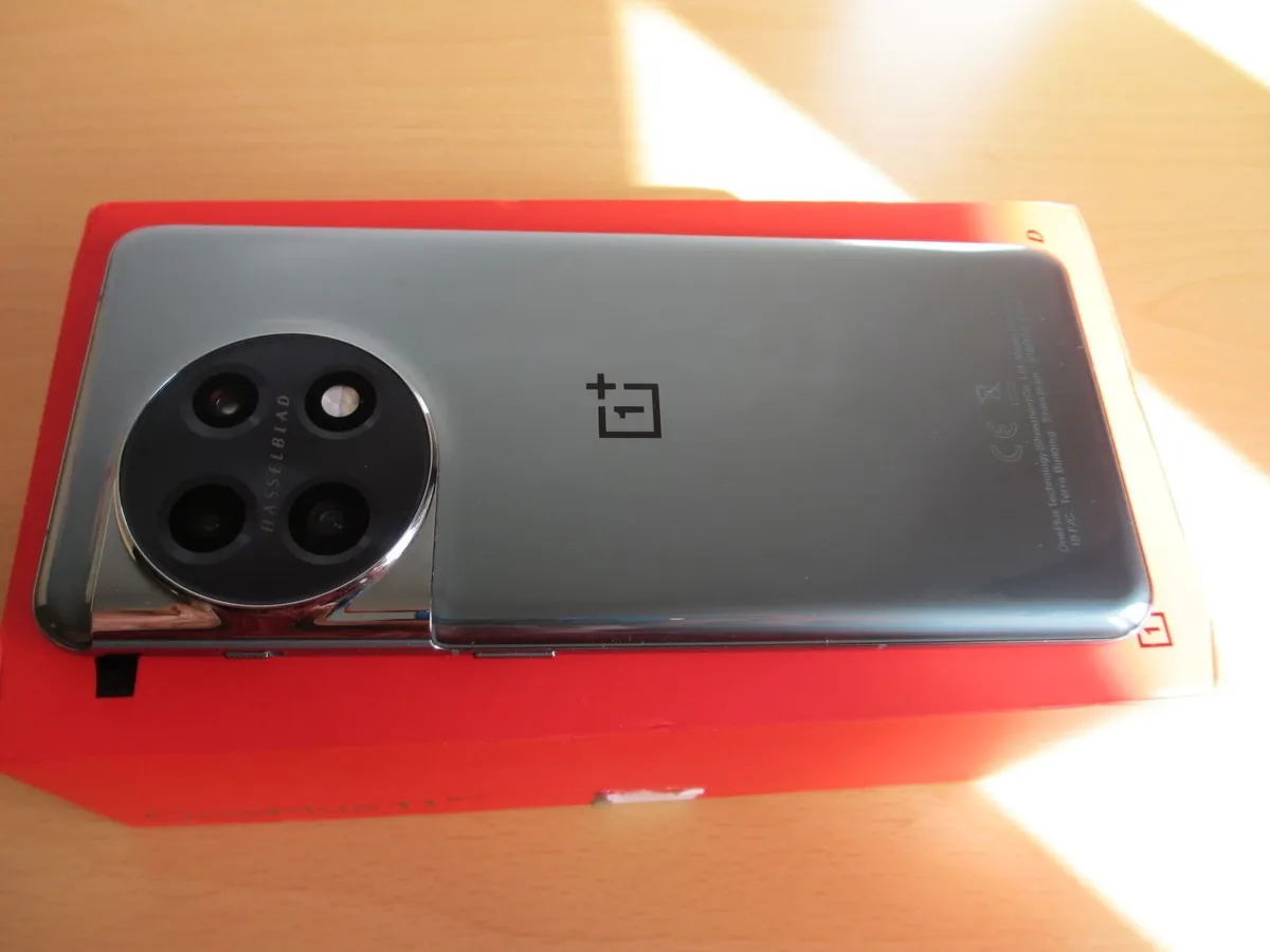 phone - Image 2