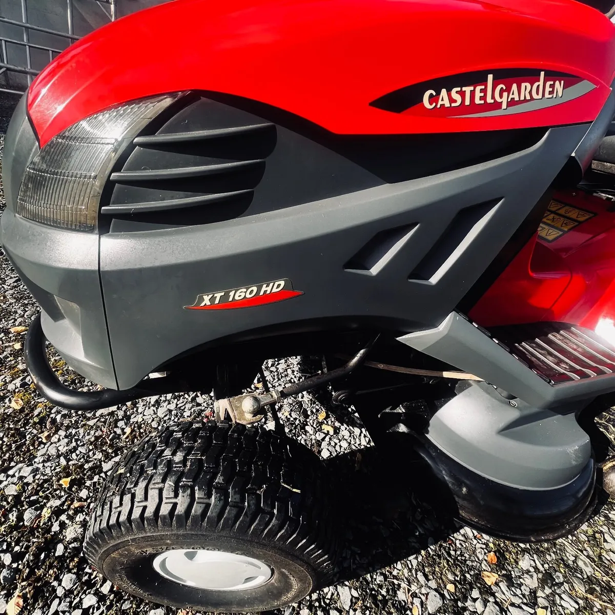 Ride on lawn mower - Image 4