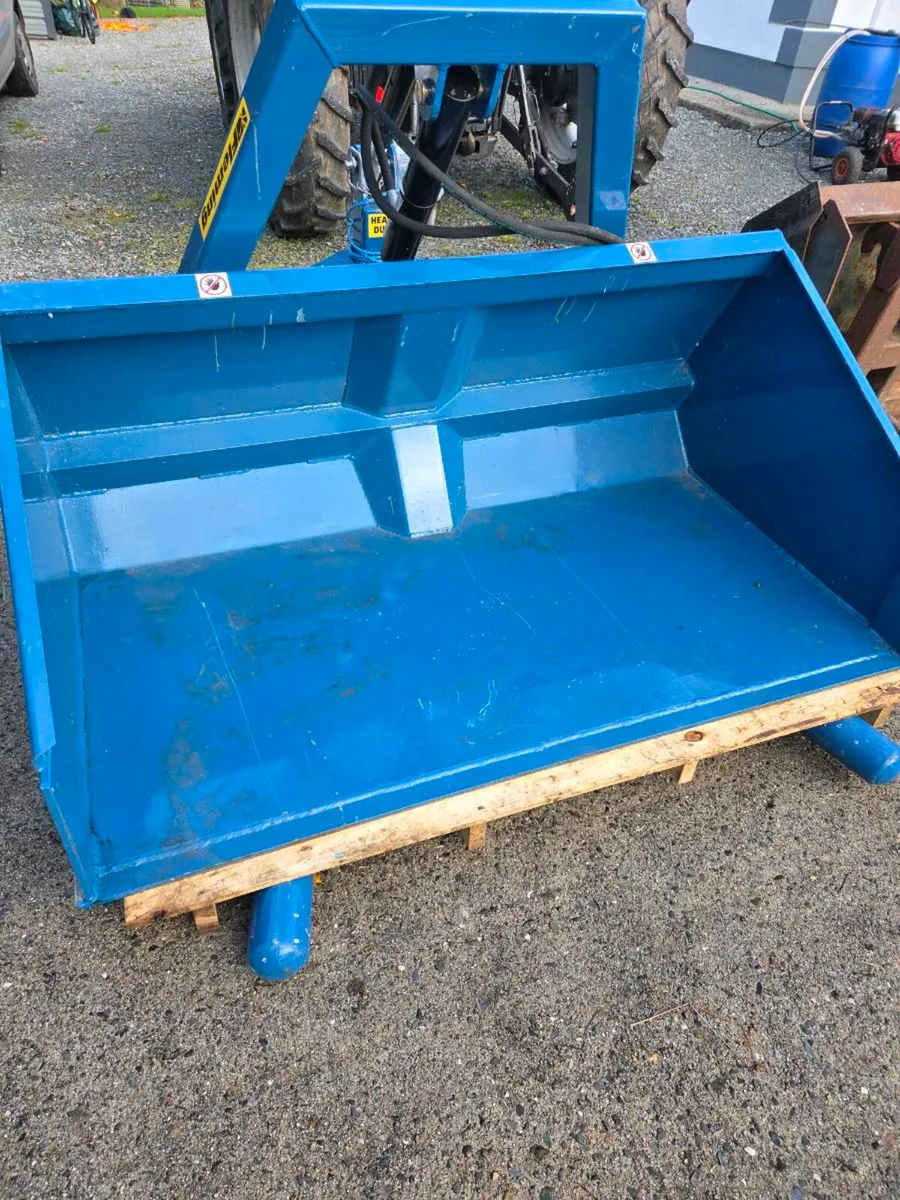 Power box - Image 1