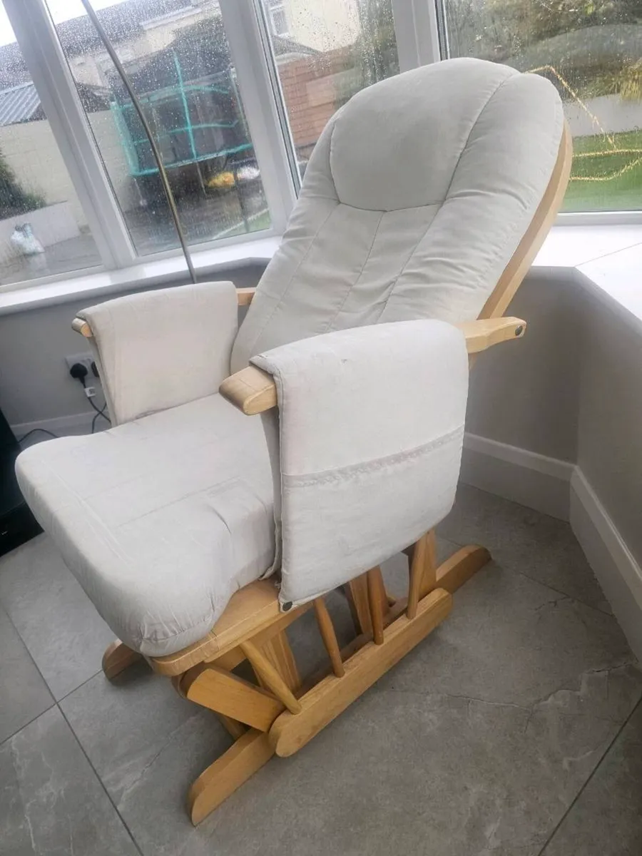 Rocking chair - Image 1