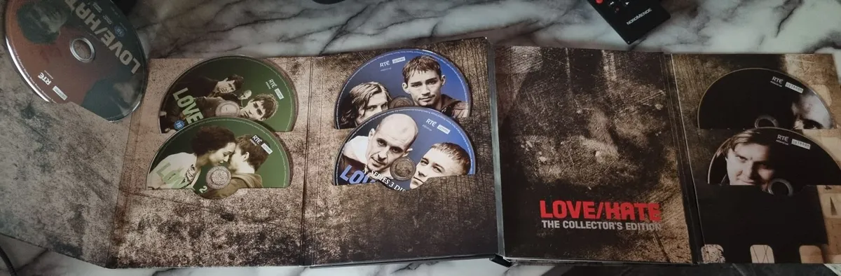 Love Hate The Collector's Edition - Image 2