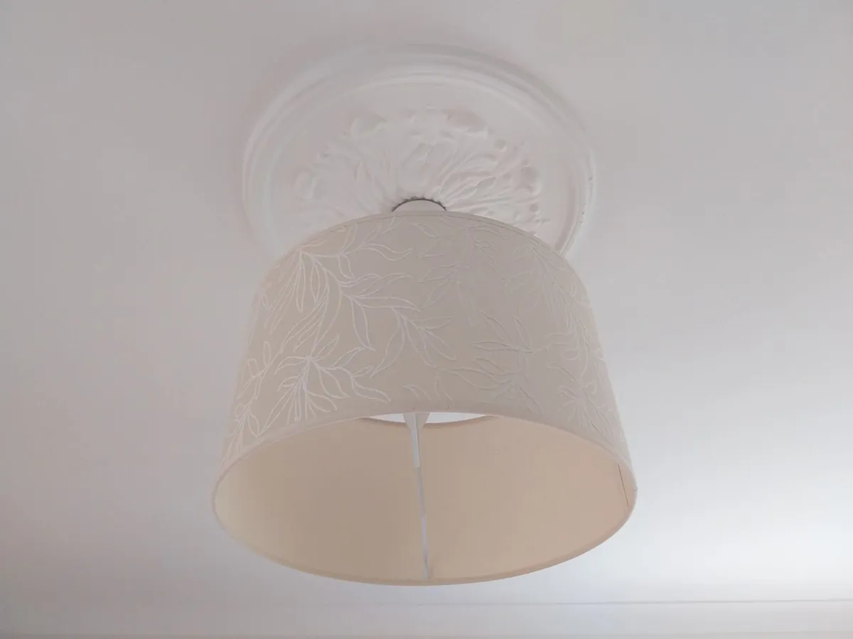 2 x Cream Lampshades - Image 4