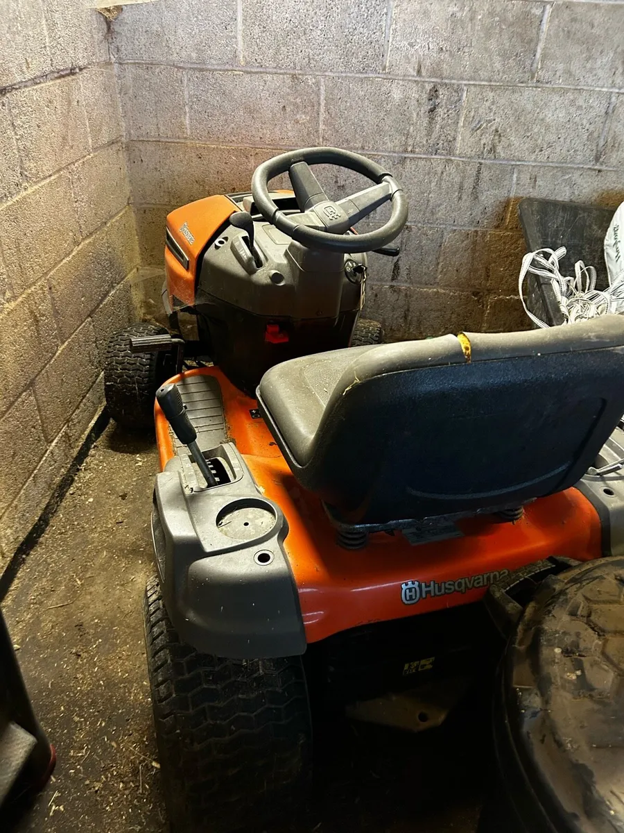Husqvarna Mini tractor/ride on & trailer - Image 1