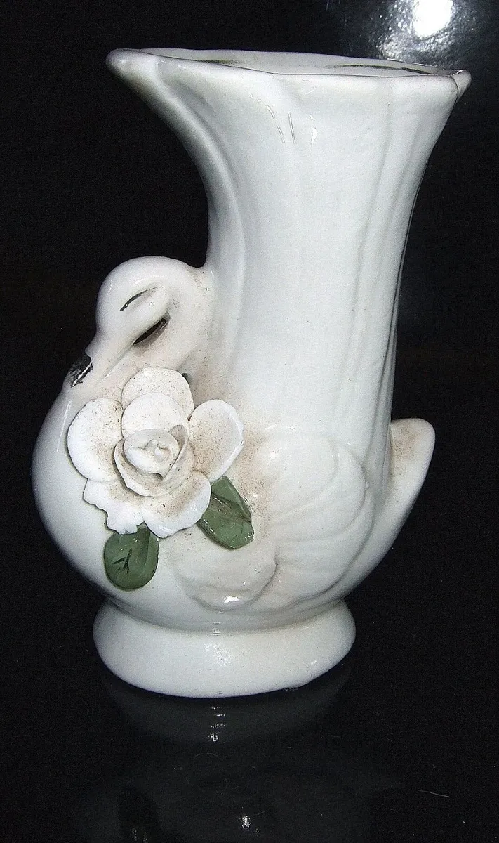 Vintage White Ceramic Swan Bud Vase with 3D Rose - Image 4