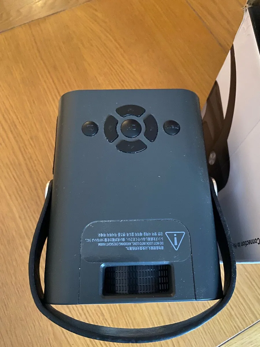 ART Iii smart projector - Image 2