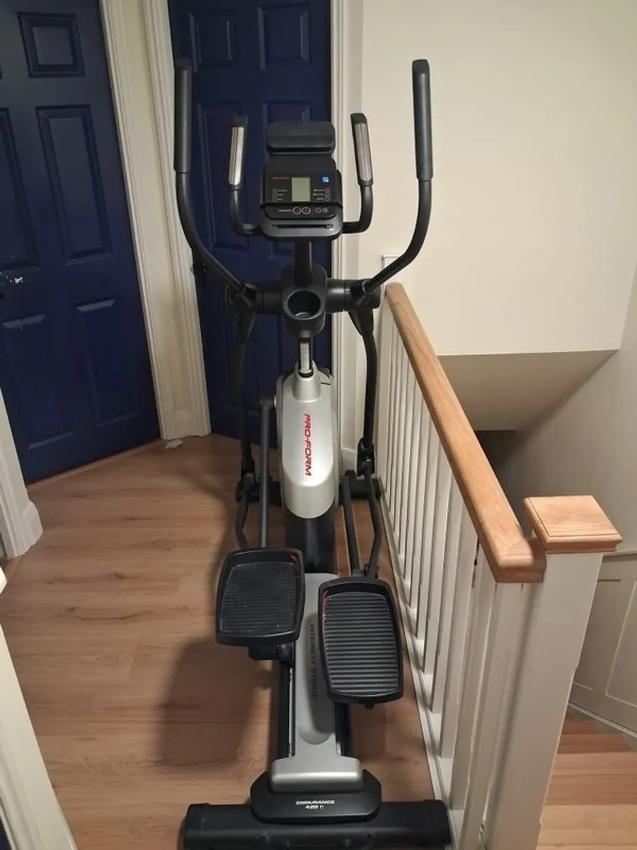 proform 420e crosstrainer - Image 2