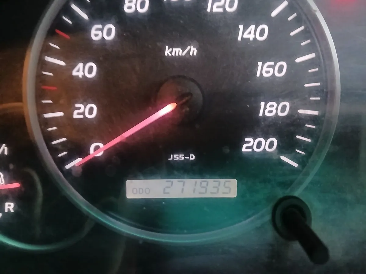Toyota Landcruiser - Image 4