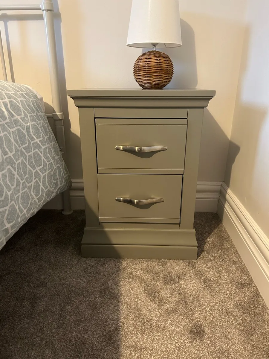 Bedside Lockers x2 - Image 1
