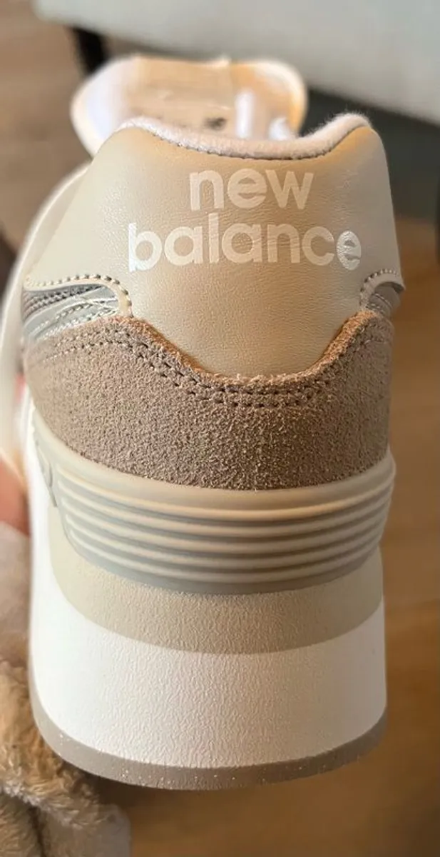 New Balance trainers - Image 3