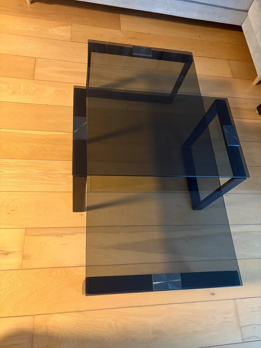 2 piece Coffee table set - Image 2