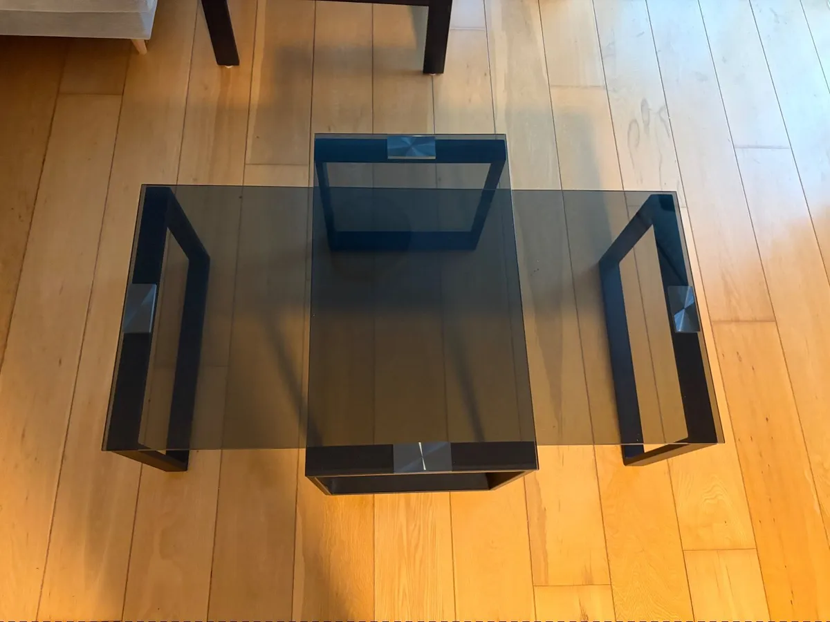 2 piece Coffee table set - Image 1