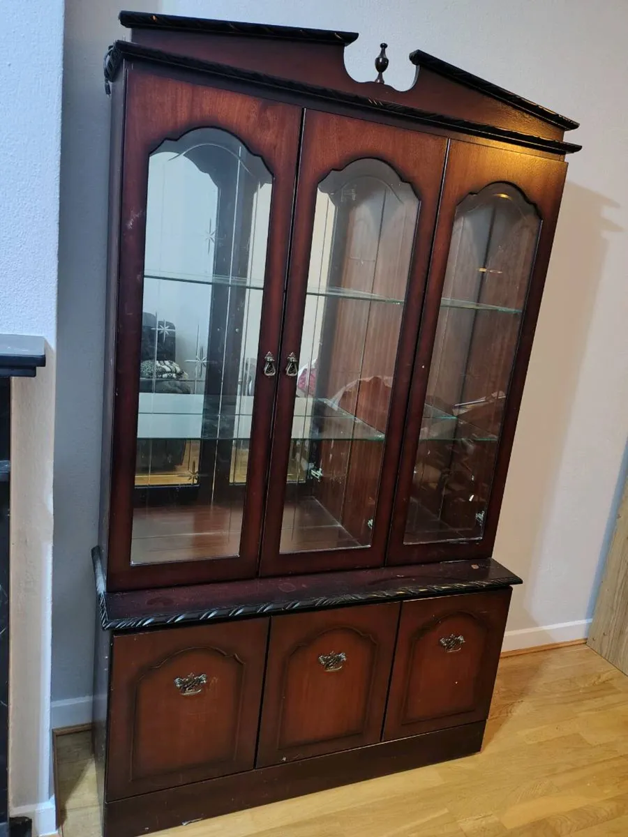 Various - TVs, storage, heater - Image 4