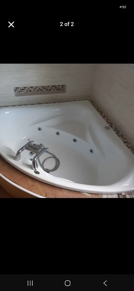 Whirlpool bath - Image 2