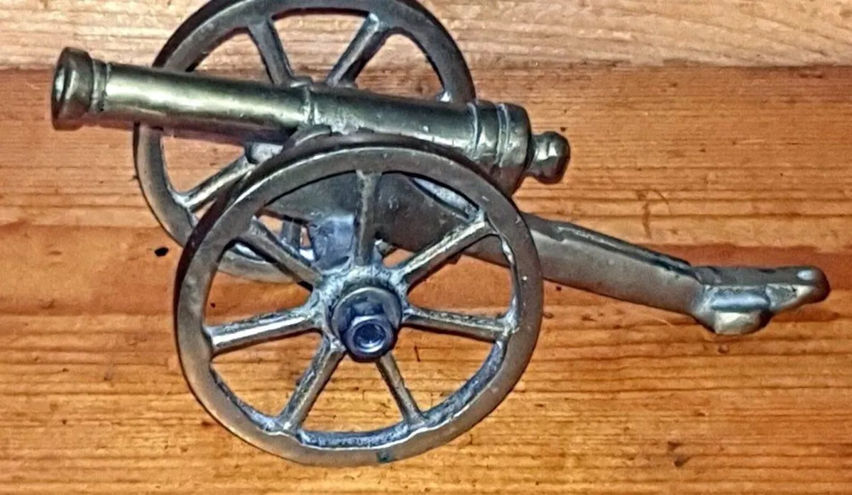 Vintage Heavy Solid Brass Field Cannon Model - Image 2