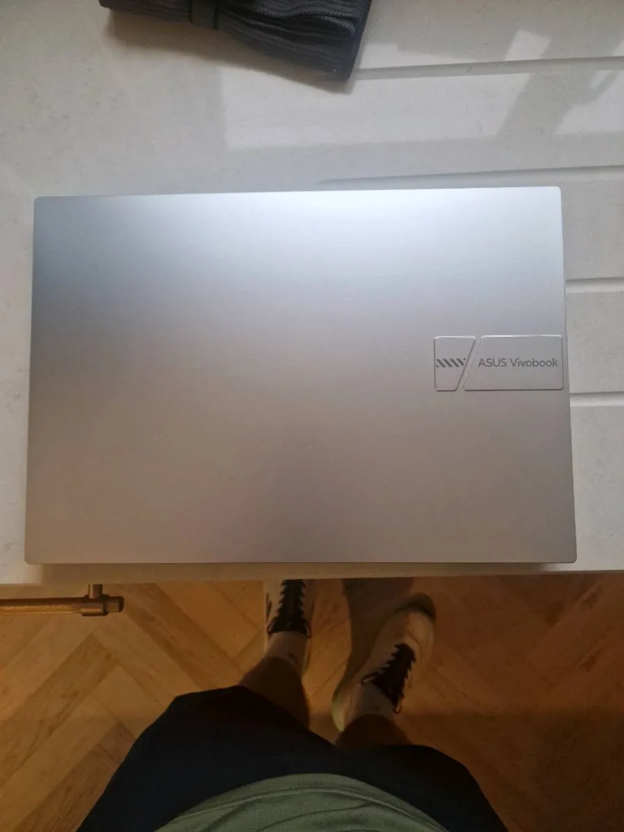 ASUS Vivobook 16 - Image 3