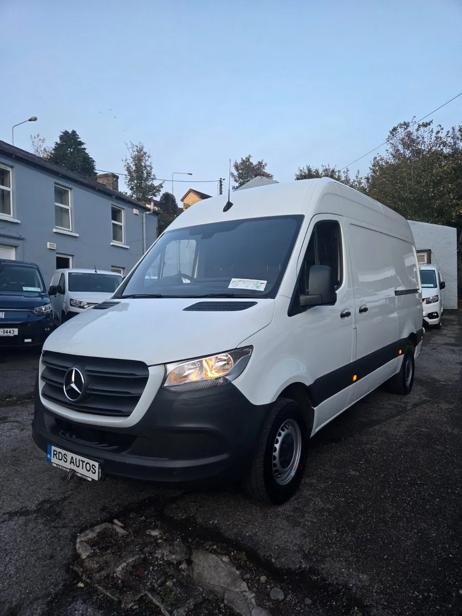 🔥23 MERC SPRINTER MWB RWD🔥 - Image 3